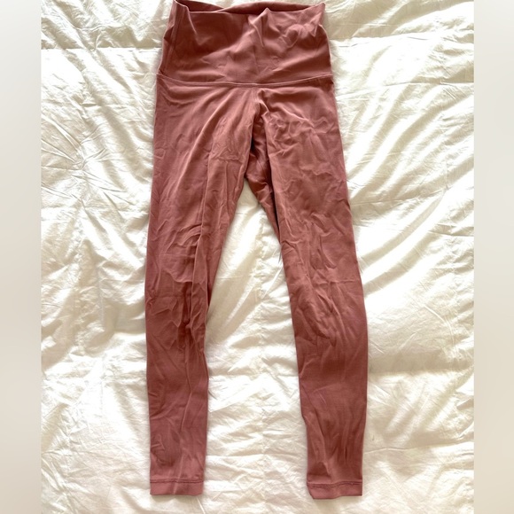 TNA Butter Atmosphere High Rise Legging size XS ashy pink - Picture 3 of 6